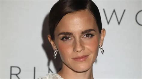 Emma Watson freizügig wie nie im Mini